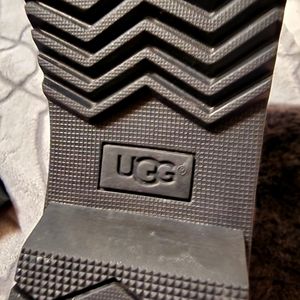 UGG BOOTS